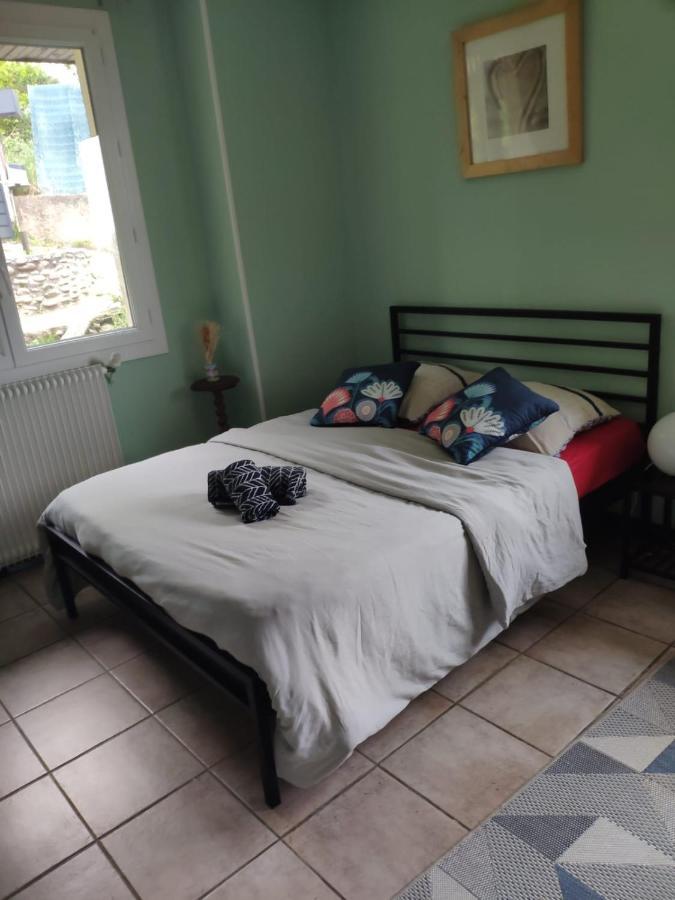 B&B En Plein Coeur De La Foret Artiguelouve Esterno foto