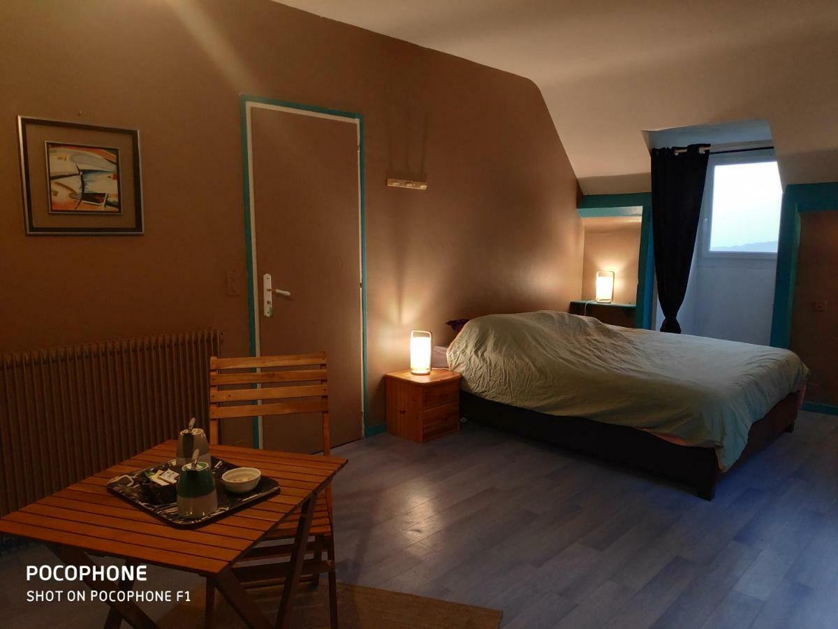 B&B En Plein Coeur De La Foret Artiguelouve Esterno foto